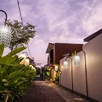Akhila 3 - 2 Bedroom Modern Tropical Villa At The Heart Of Seminyak