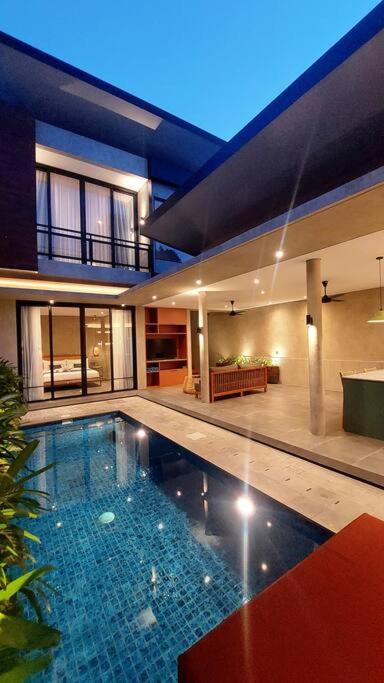 Akhila 3 - 2 Bedroom Modern Tropical At The Heart Of * Seminyak (Bali)